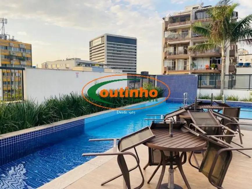 Apartamento com 3 quartos à venda, 82m2 em Tijuca, Rio De Janeiro - RJ - imagem 3 Foto 3 de Apartamento com 3 quartos à venda, 82m2 em Tijuca, Rio De Janeiro - RJ