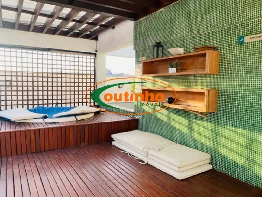 Apartamento com 3 quartos à venda, 82m2 em Tijuca, Rio De Janeiro - RJ - imagem 8 Foto 8 de Apartamento com 3 quartos à venda, 82m2 em Tijuca, Rio De Janeiro - RJ