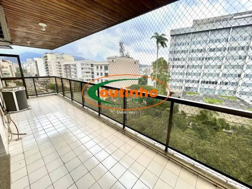 Apartamento com 3 quartos à venda, 110m2 em Tijuca, Rio De Janeiro - RJ - imagem 1 Foto 1 de Apartamento com 3 quartos à venda, 110m2 em Tijuca, Rio De Janeiro - RJ