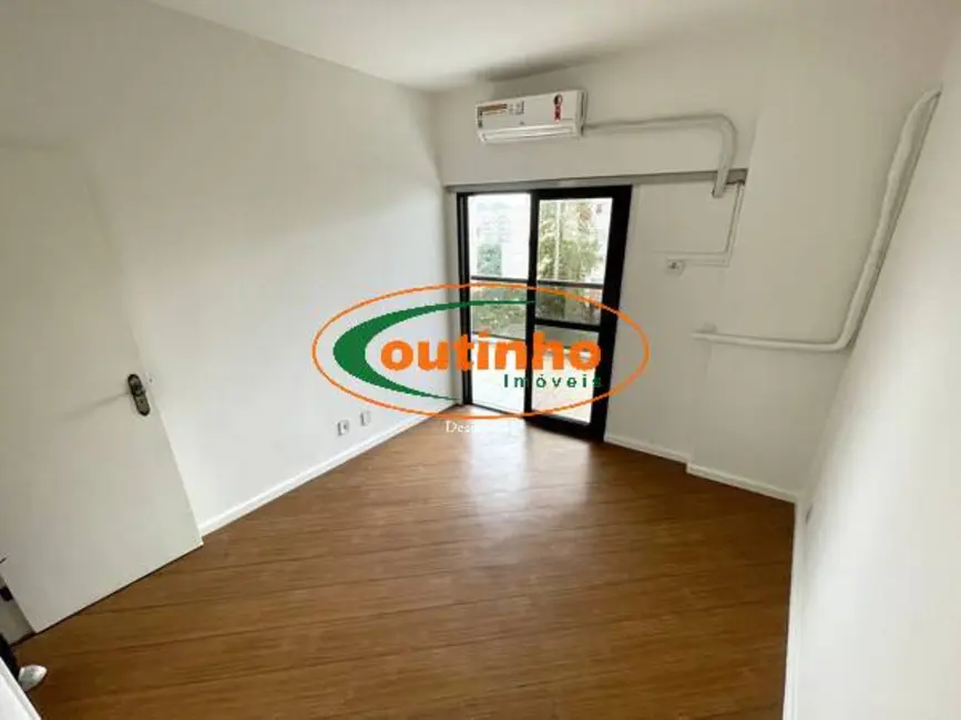 Apartamento com 3 quartos à venda, 110m2 em Tijuca, Rio De Janeiro - RJ - imagem 7 Foto 7 de Apartamento com 3 quartos à venda, 110m2 em Tijuca, Rio De Janeiro - RJ