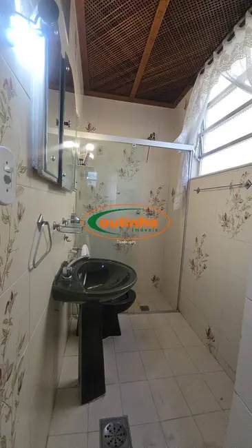 Apartamento com 3 quartos à venda, 124m2 em Tijuca, Rio De Janeiro - RJ - imagem 7 Foto 7 de Apartamento com 3 quartos à venda, 124m2 em Tijuca, Rio De Janeiro - RJ