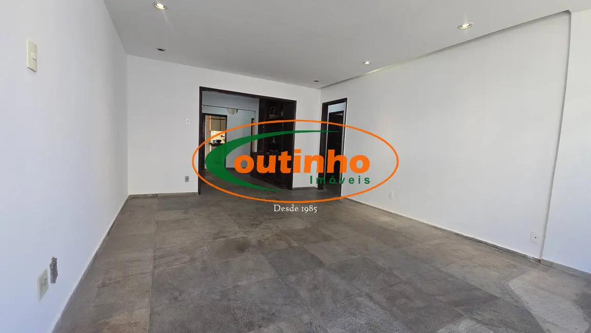 Apartamento com 3 quartos à venda, 124m2 em Tijuca, Rio De Janeiro - RJ - imagem 3 Foto 3 de Apartamento com 3 quartos à venda, 124m2 em Tijuca, Rio De Janeiro - RJ