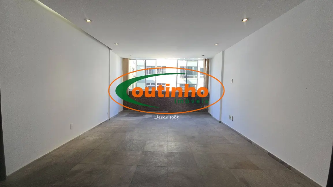 Apartamento com 3 quartos à venda, 124m2 em Tijuca, Rio De Janeiro - RJ - imagem 1 Foto 1 de Apartamento com 3 quartos à venda, 124m2 em Tijuca, Rio De Janeiro - RJ