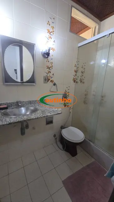 Apartamento com 3 quartos à venda, 124m2 em Tijuca, Rio De Janeiro - RJ - imagem 9 Foto 9 de Apartamento com 3 quartos à venda, 124m2 em Tijuca, Rio De Janeiro - RJ
