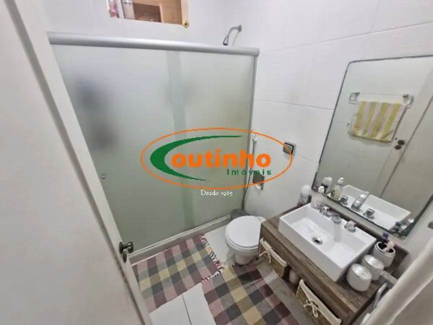 Foto 6 de Apartamento com 2 quartos à venda, 58m2 em Tijuca, Rio De Janeiro - RJ