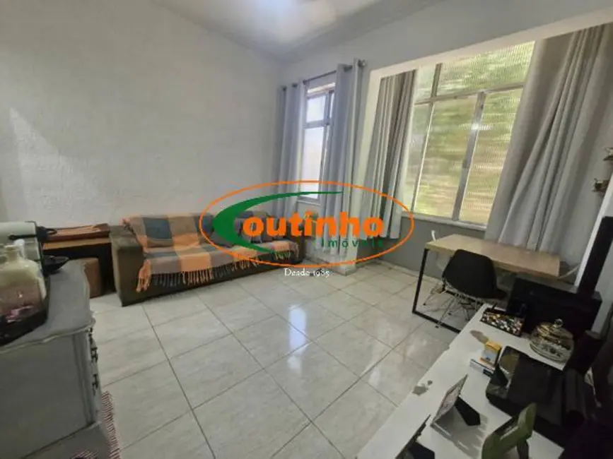 Foto 2 de Apartamento com 2 quartos à venda, 58m2 em Tijuca, Rio De Janeiro - RJ