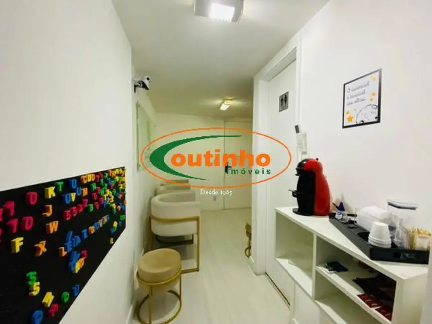 Sala Comercial à venda, 29m2 em Tijuca, Rio De Janeiro - RJ - imagem 4 Foto 4 de Sala Comercial à venda, 29m2 em Tijuca, Rio De Janeiro - RJ