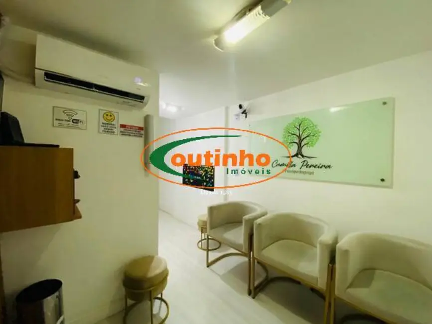 Sala Comercial à venda, 29m2 em Tijuca, Rio De Janeiro - RJ - imagem 1 Foto 1 de Sala Comercial à venda, 29m2 em Tijuca, Rio De Janeiro - RJ