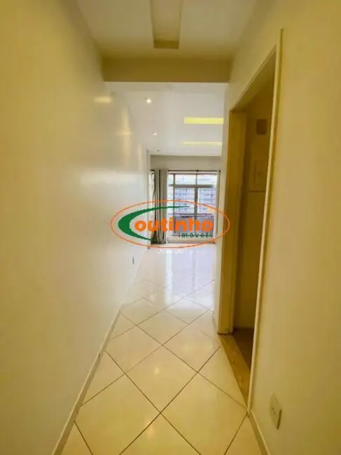 Apartamento com 2 quartos à venda, 55m2 em Tijuca, Rio De Janeiro - RJ - imagem 5 Foto 5 de Apartamento com 2 quartos à venda, 55m2 em Tijuca, Rio De Janeiro - RJ