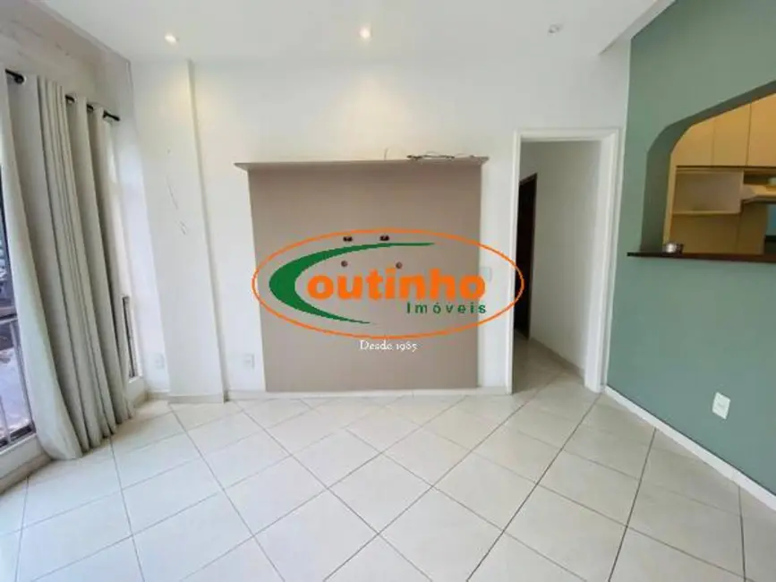 Apartamento com 2 quartos à venda, 55m2 em Tijuca, Rio De Janeiro - RJ - imagem 3 Foto 3 de Apartamento com 2 quartos à venda, 55m2 em Tijuca, Rio De Janeiro - RJ