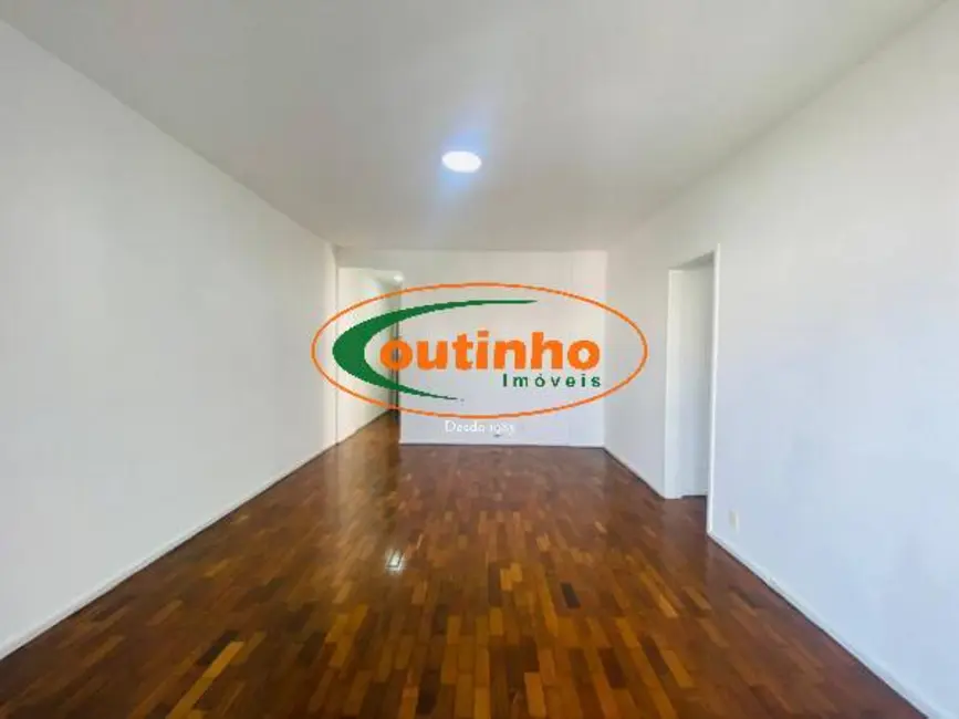 Apartamento com 3 quartos à venda, 82m2 em Tijuca, Rio De Janeiro - RJ - imagem 7 Foto 7 de Apartamento com 3 quartos à venda, 82m2 em Tijuca, Rio De Janeiro - RJ