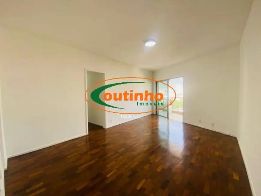 Apartamento com 3 quartos à venda, 82m2 em Tijuca, Rio De Janeiro - RJ - imagem 5 Foto 5 de Apartamento com 3 quartos à venda, 82m2 em Tijuca, Rio De Janeiro - RJ
