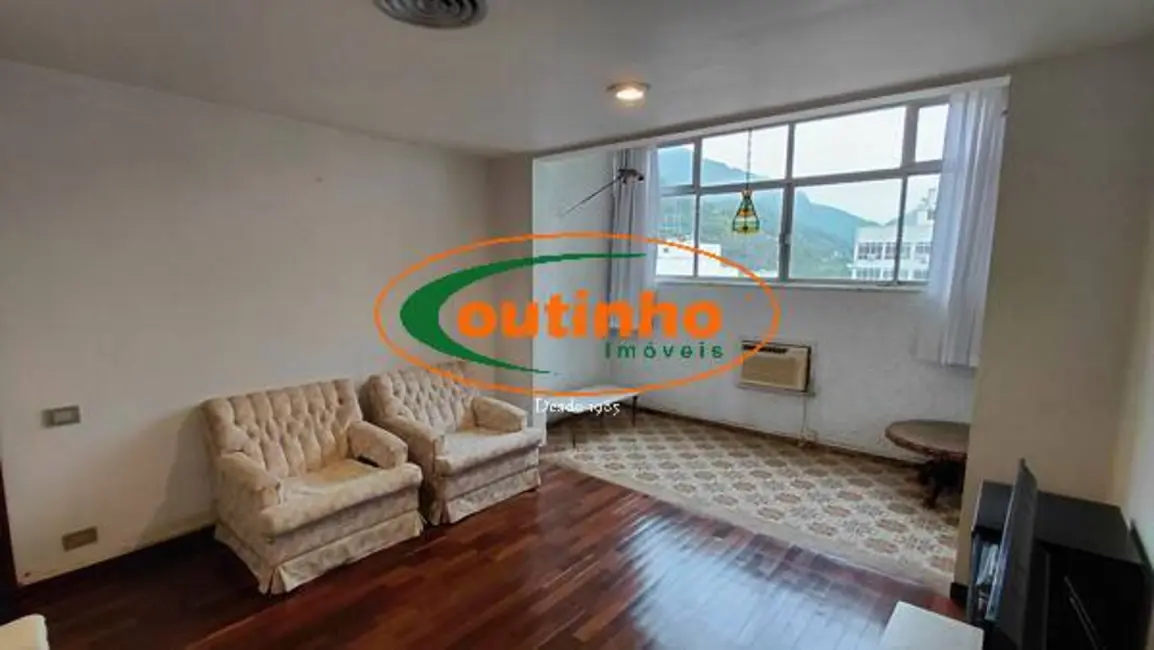 Apartamento com 4 quartos à venda, 200m2 em Tijuca, Rio De Janeiro - RJ - imagem 8 Foto 8 de Apartamento com 4 quartos à venda, 200m2 em Tijuca, Rio De Janeiro - RJ