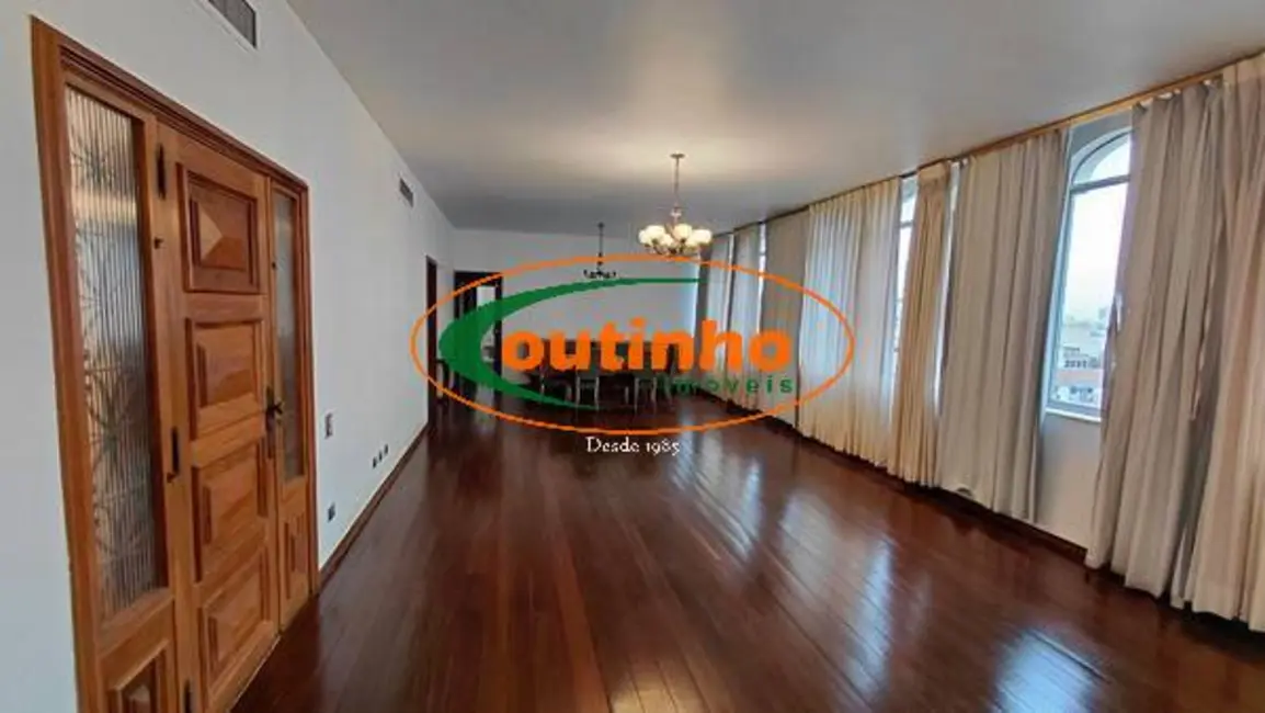 Apartamento com 4 quartos à venda, 200m2 em Tijuca, Rio De Janeiro - RJ - imagem 1 Foto 1 de Apartamento com 4 quartos à venda, 200m2 em Tijuca, Rio De Janeiro - RJ