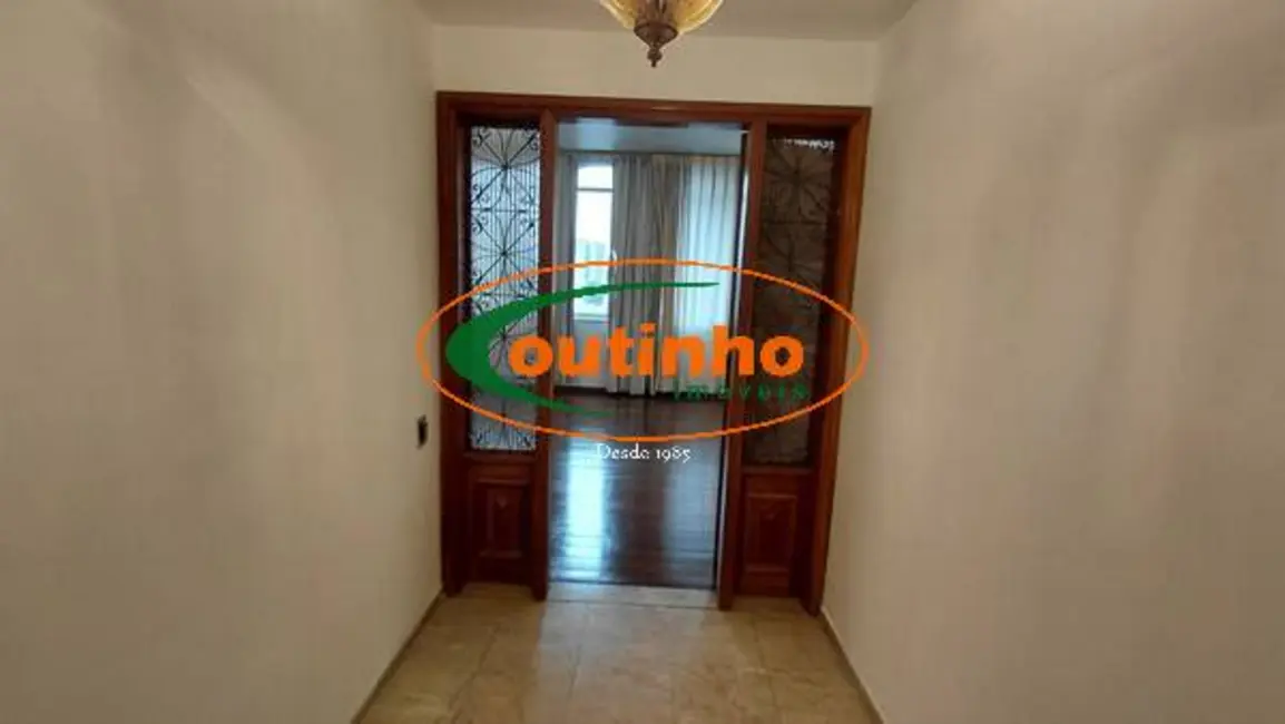 Apartamento com 4 quartos à venda, 200m2 em Tijuca, Rio De Janeiro - RJ - imagem 6 Foto 6 de Apartamento com 4 quartos à venda, 200m2 em Tijuca, Rio De Janeiro - RJ