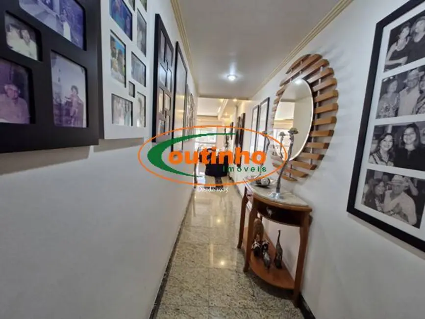 Apartamento com 3 quartos à venda, 143m2 em Vila Isabel, Rio De Janeiro - RJ - imagem 6 Foto 6 de Apartamento com 3 quartos à venda, 143m2 em Vila Isabel, Rio De Janeiro - RJ