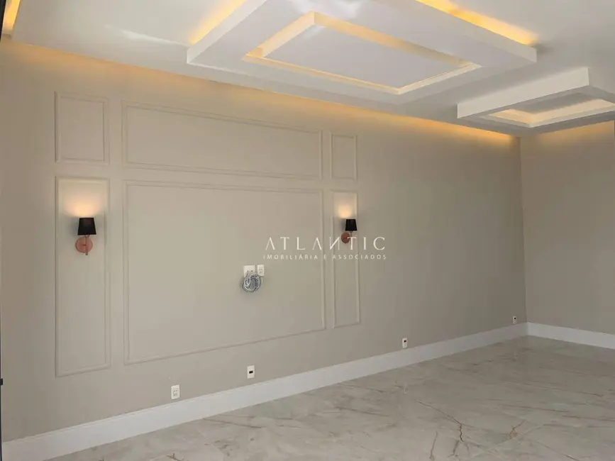 Foto 5 de Casa com 3 quartos à venda, 300m2 em Guarapari - ES