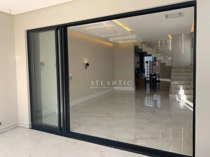 Foto 7 de Casa com 3 quartos à venda, 300m2 em Guarapari - ES