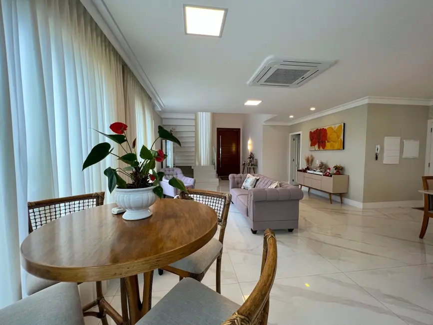 Casa de Condomínio com 4 quartos à venda, 300m2 em Guarapari - ES - imagem 5 Foto 5 de Casa de Condomínio com 4 quartos à venda, 300m2 em Guarapari - ES
