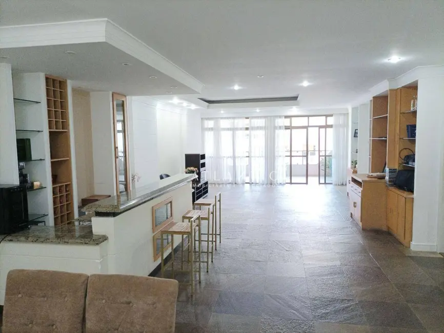 Apartamento com 4 quartos à venda, 300m2 em Praia da Costa, Vila Velha - ES - imagem 5 Foto 5 de Apartamento com 4 quartos à venda, 300m2 em Praia da Costa, Vila Velha - ES