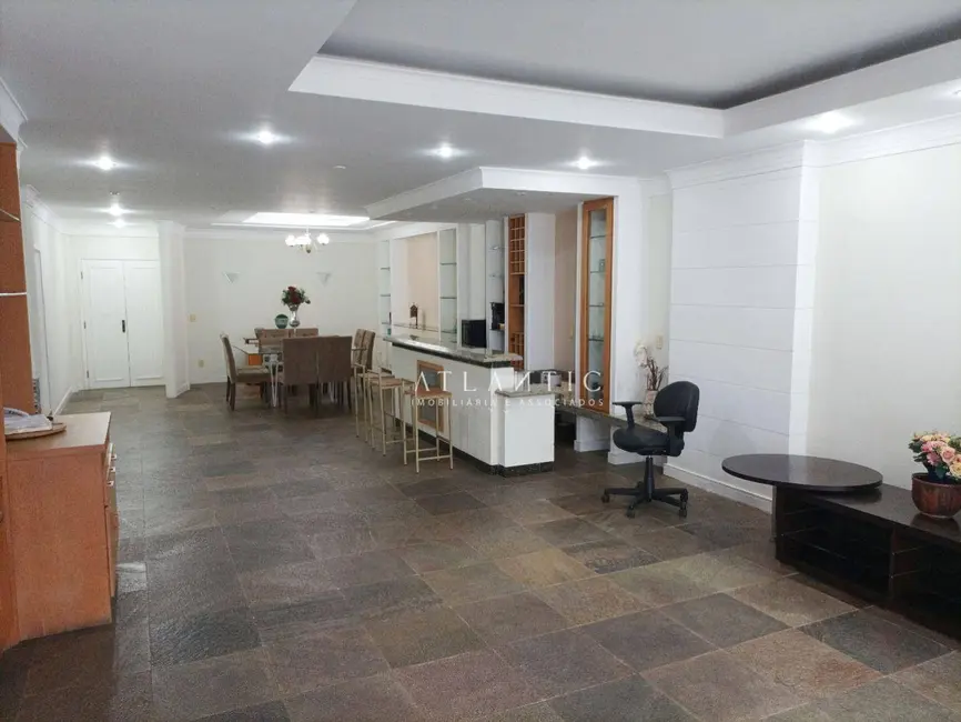 Apartamento com 4 quartos à venda, 300m2 em Praia da Costa, Vila Velha - ES - imagem 8 Foto 8 de Apartamento com 4 quartos à venda, 300m2 em Praia da Costa, Vila Velha - ES