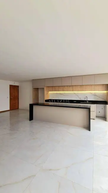Apartamento com 3 quartos à venda, 112m2 em Praia da Costa, Vila Velha - ES - imagem 8 Foto 8 de Apartamento com 3 quartos à venda, 112m2 em Praia da Costa, Vila Velha - ES