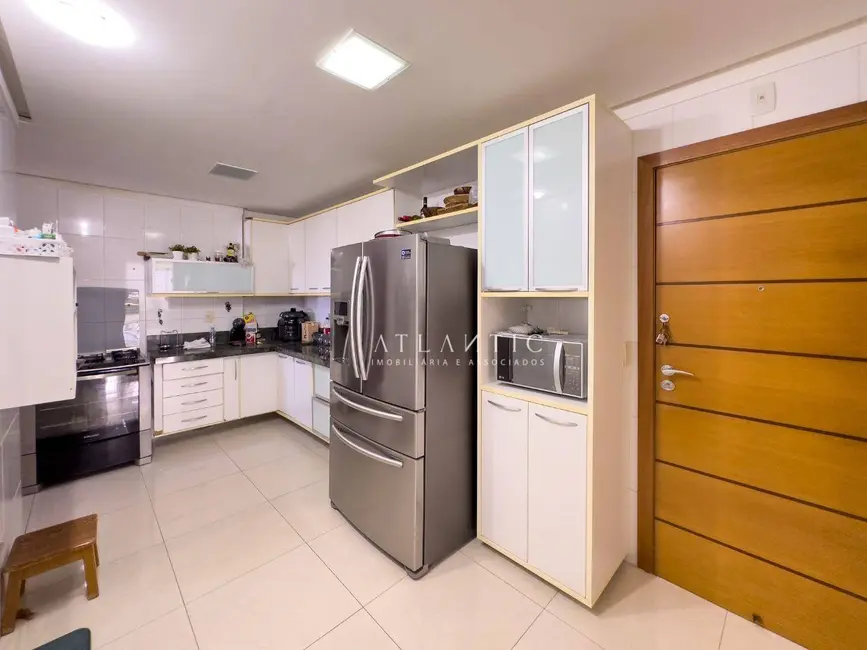 Apartamento com 4 quartos à venda, 180m2 em Vila Velha - ES - imagem 6 Foto 6 de Apartamento com 4 quartos à venda, 180m2 em Vila Velha - ES