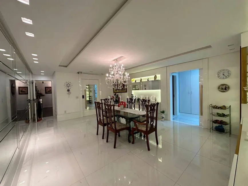 Apartamento com 4 quartos à venda, 500m2 em Praia da Costa, Vila Velha - ES - imagem 7 Foto 7 de Apartamento com 4 quartos à venda, 500m2 em Praia da Costa, Vila Velha - ES
