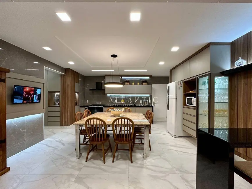 Foto 1 de Apartamento com 4 quartos à venda, 240m2 em Praia da Costa, Vila Velha - ES