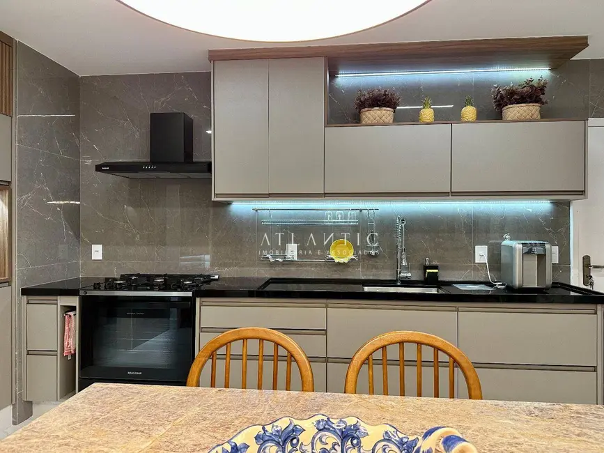 Apartamento com 4 quartos à venda, 240m2 em Praia da Costa, Vila Velha - ES - imagem 4 Foto 4 de Apartamento com 4 quartos à venda, 240m2 em Praia da Costa, Vila Velha - ES