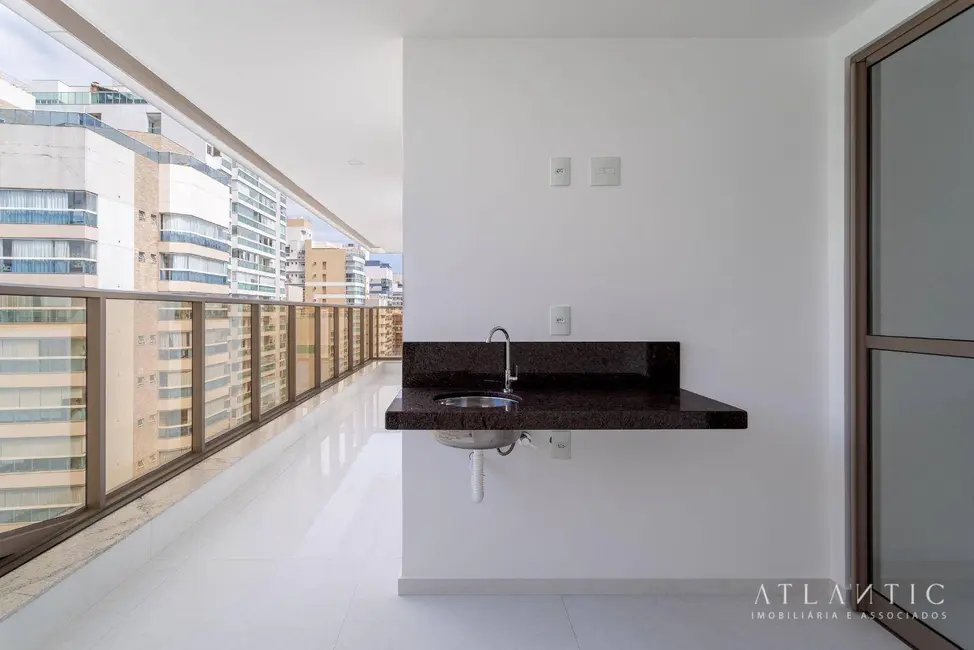 Apartamento com 3 quartos à venda, 111m2 em Praia da Costa, Vila Velha - ES - imagem 4 Foto 4 de Apartamento com 3 quartos à venda, 111m2 em Praia da Costa, Vila Velha - ES