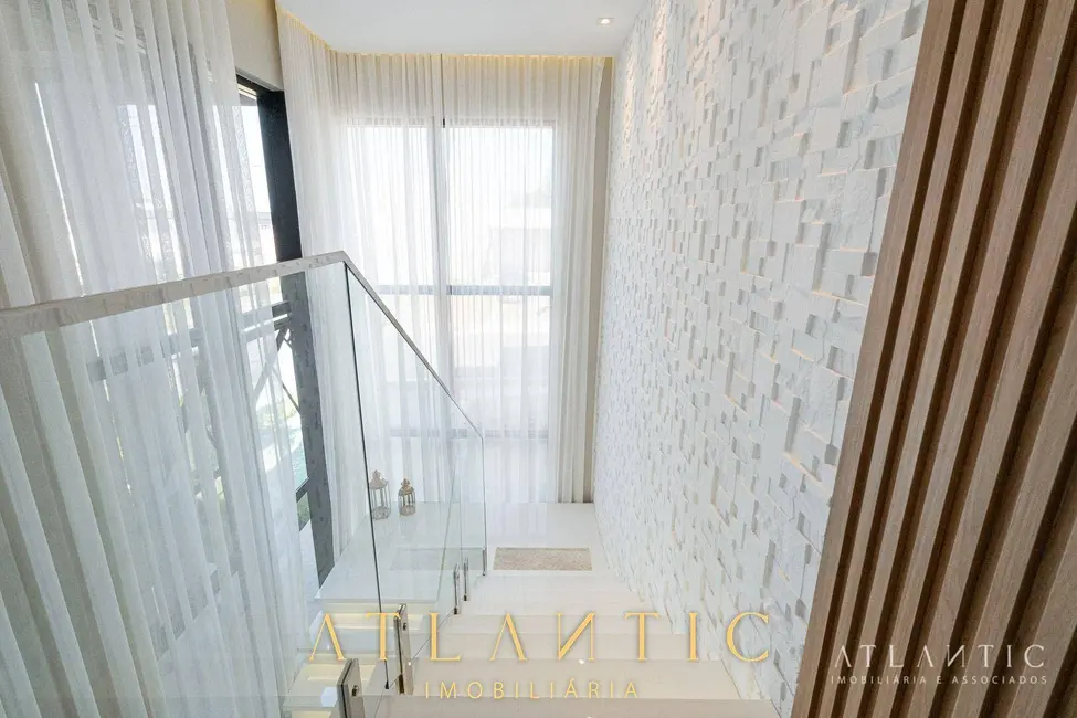 Casa de Condomínio com 4 quartos à venda, 750m2 em Interlagos, Vila Velha - ES - imagem 5 Foto 5 de Casa de Condomínio com 4 quartos à venda, 750m2 em Interlagos, Vila Velha - ES