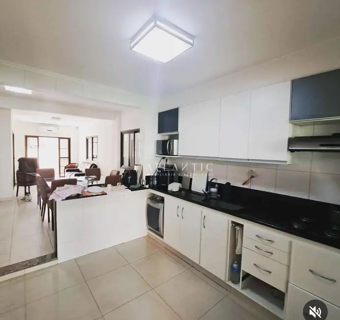 Foto 8 de Casa com 3 quartos à venda, 260m2 em Ataíde, Vila Velha - ES