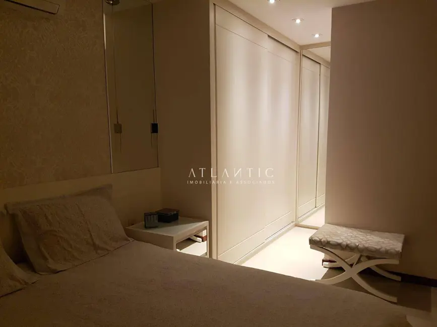 Apartamento com 3 quartos à venda, 130m2 em Praia da Costa, Vila Velha - ES - imagem 3 Foto 3 de Apartamento com 3 quartos à venda, 130m2 em Praia da Costa, Vila Velha - ES