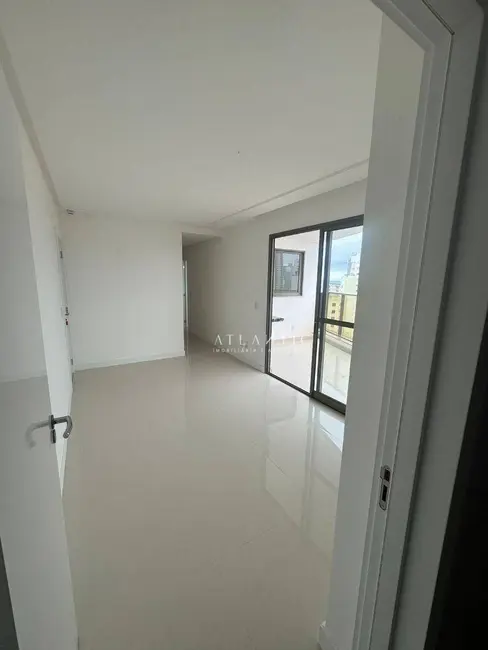 Apartamento com 2 quartos à venda, 70m2 em Itapuã, Vila Velha - ES - imagem 2 Foto 2 de Apartamento com 2 quartos à venda, 70m2 em Itapuã, Vila Velha - ES