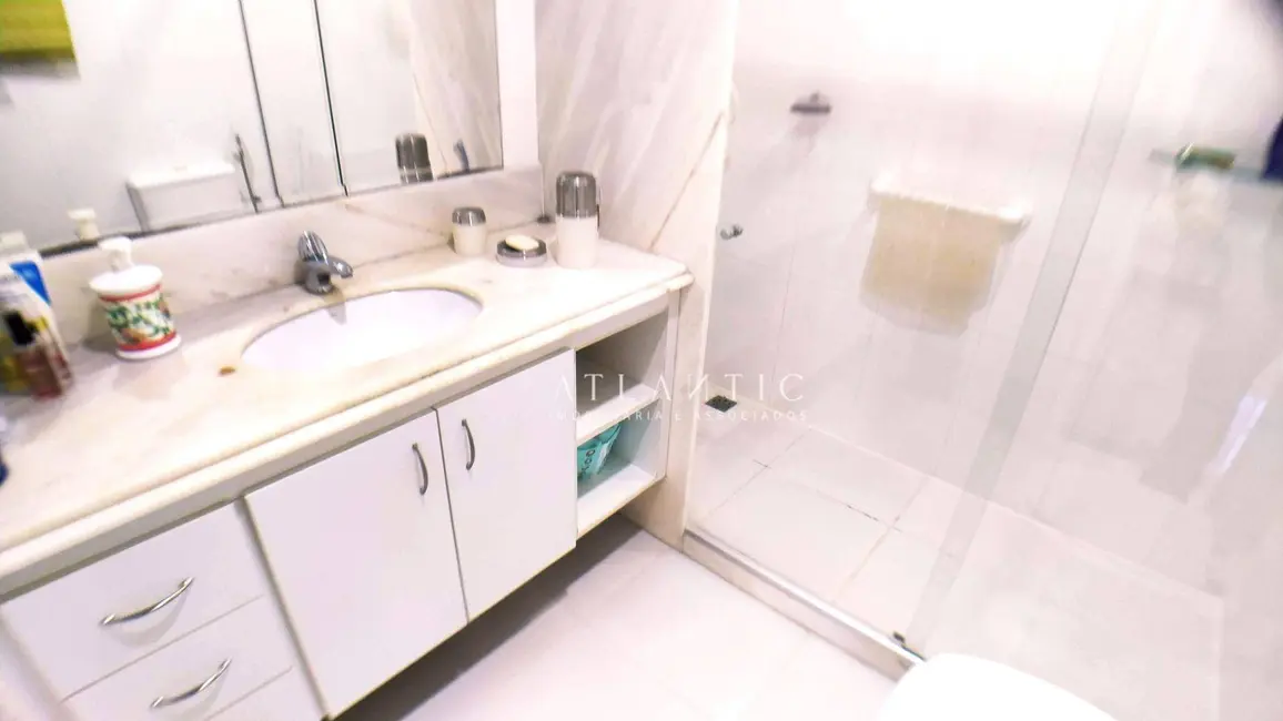 Foto 9 de Apartamento com 3 quartos à venda, 147m2 em Vila Velha - ES