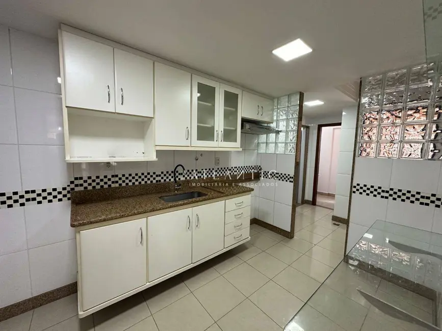 Apartamento com 3 quartos à venda, 130m2 em Itapuã, Vila Velha - ES - imagem 2 Foto 2 de Apartamento com 3 quartos à venda, 130m2 em Itapuã, Vila Velha - ES