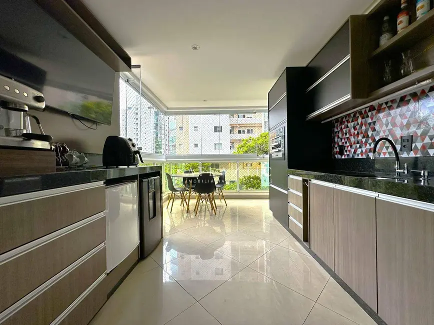 Apartamento com 3 quartos à venda, 180m2 em Praia da Costa, Vila Velha - ES - imagem 5 Foto 5 de Apartamento com 3 quartos à venda, 180m2 em Praia da Costa, Vila Velha - ES