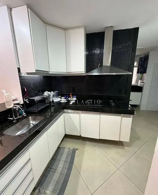 Apartamento com 3 quartos à venda, 180m2 em Praia da Costa, Vila Velha - ES - imagem 4 Foto 4 de Apartamento com 3 quartos à venda, 180m2 em Praia da Costa, Vila Velha - ES