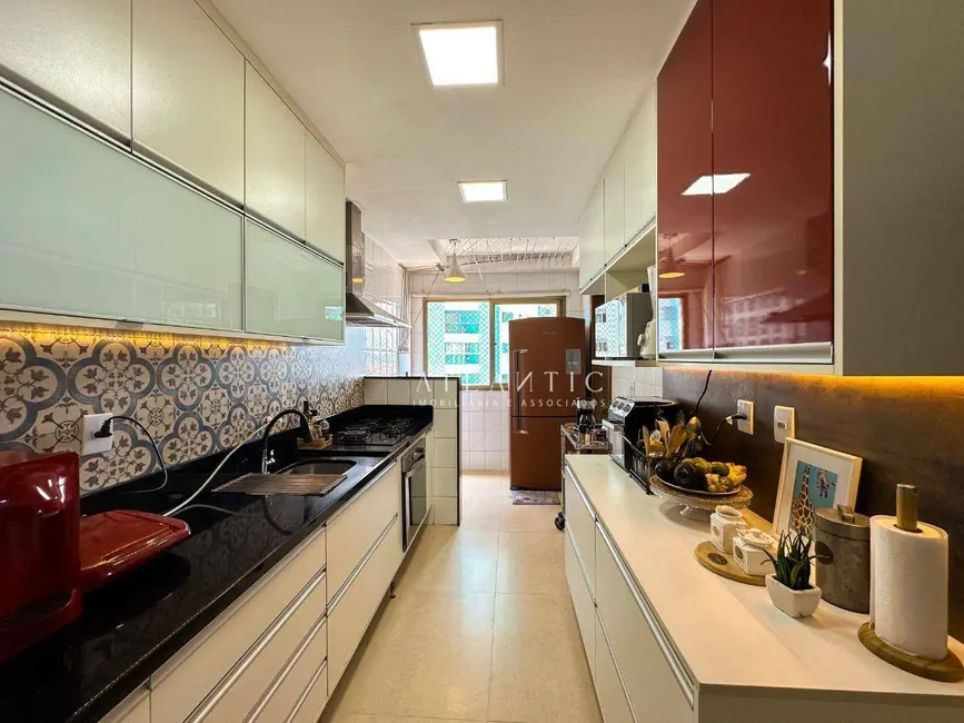 Foto 3 de Apartamento com 3 quartos à venda, 140m2 em Praia de Itaparica, Vila Velha - ES