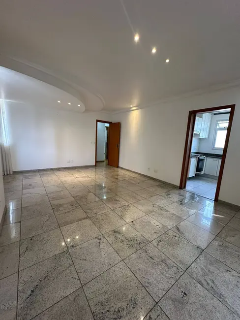 Foto 3 de Apartamento com 3 quartos para alugar, 105m2 em Santa Tereza, Belo Horizonte - MG