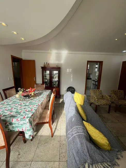 Foto 4 de Apartamento com 3 quartos para alugar, 120m2 em Santa Tereza, Belo Horizonte - MG