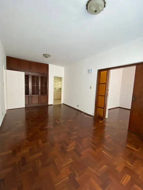 Apartamento com 3 quartos para alugar, 140m2 em Santa Tereza, Belo Horizonte - MG - imagem 3 Foto 3 de Apartamento com 3 quartos para alugar, 140m2 em Santa Tereza, Belo Horizonte - MG