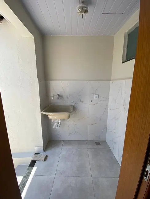 Foto 9 de Casa com 2 quartos para alugar, 50m2 em Santa Tereza, Belo Horizonte - MG