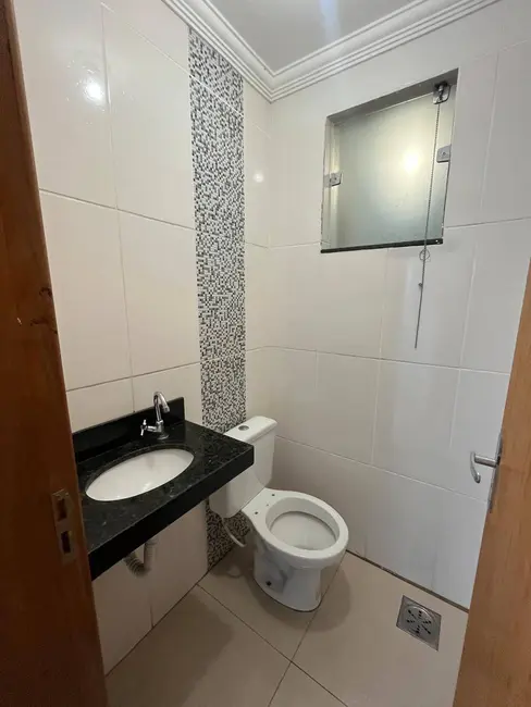 Foto 4 de Casa com 2 quartos para alugar, 130m2 em Contagem - MG