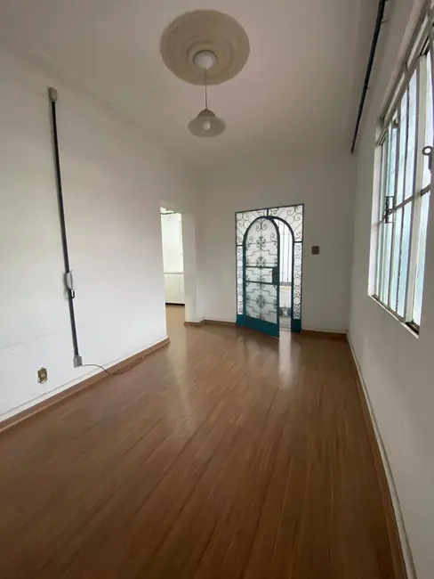 Foto 1 de Casa com 4 quartos para alugar, 120m2 em Santa Tereza, Belo Horizonte - MG