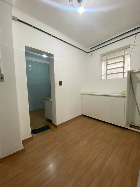 Foto 4 de Casa com 4 quartos para alugar, 120m2 em Santa Tereza, Belo Horizonte - MG