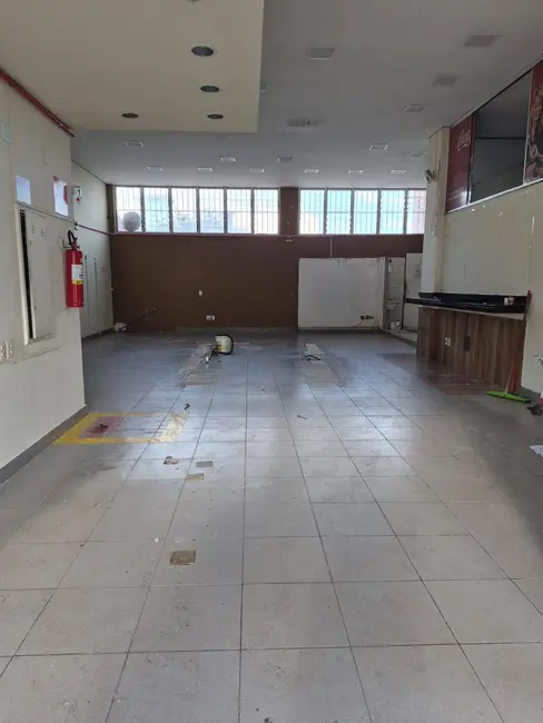 Foto 3 de Sala Comercial para alugar, 320m2 em Santa Tereza, Belo Horizonte - MG