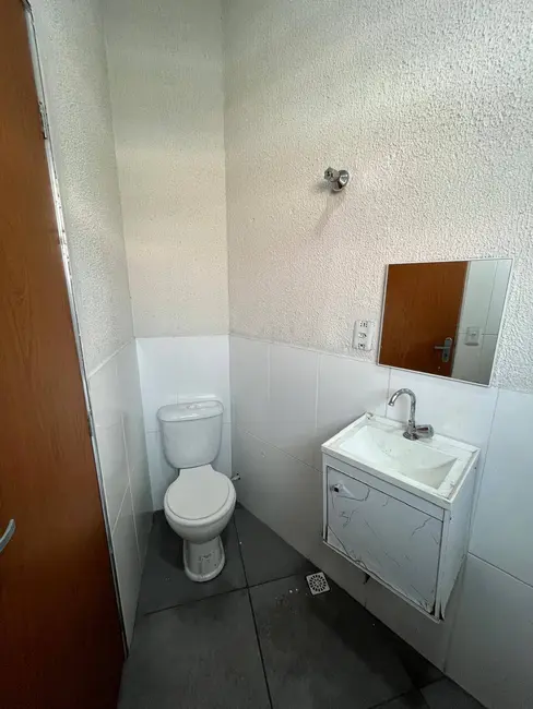 Foto 6 de Kitnet com 1 quarto para alugar, 30m2 em Lagoinha, Belo Horizonte - MG