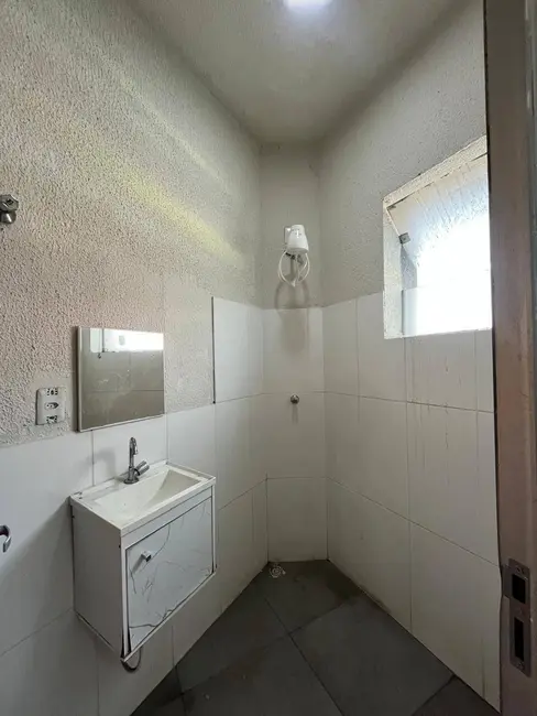 Foto 5 de Kitnet com 1 quarto para alugar, 30m2 em Lagoinha, Belo Horizonte - MG